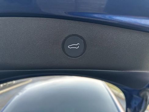 Used 2021 Tesla Model 3 Standard Range Plus image 13