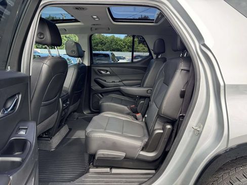 Used 2020 Chevrolet Traverse Premier w/ Redline Edition AWD/4WD image 12