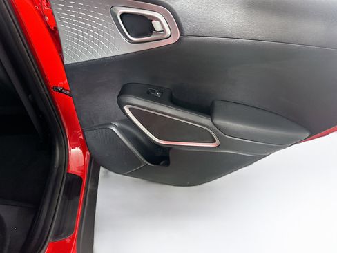 Used 2025 Kia Soul LX w/ LX Technology Package image 28