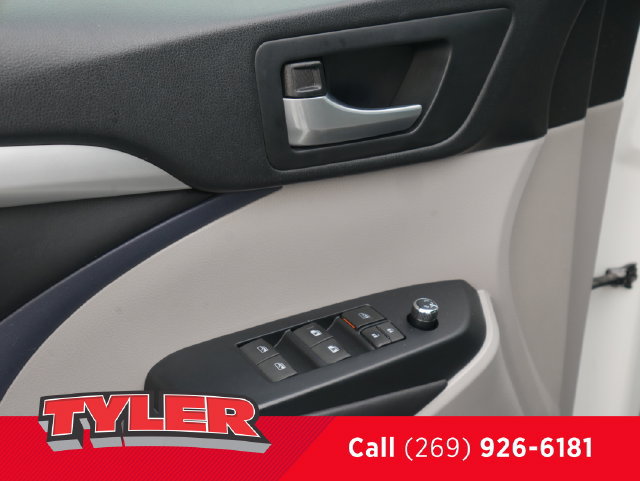 Used 2017 Toyota Highlander XLE AWD/4WD image 22