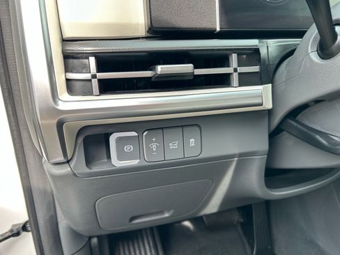 Used 2025 Hyundai Santa Fe SEL AWD/4WD image 25