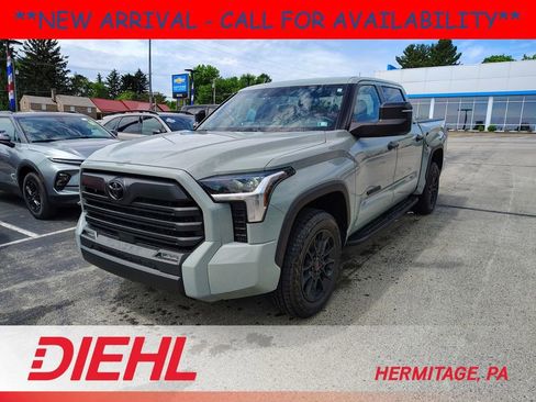 Used 2026 Toyota Tundra SR5 w/ SR5 Convenience Package AWD/4WD image 1