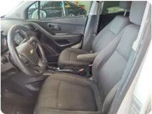 Used 2020 Chevrolet Trax LT AWD/4WD image 5