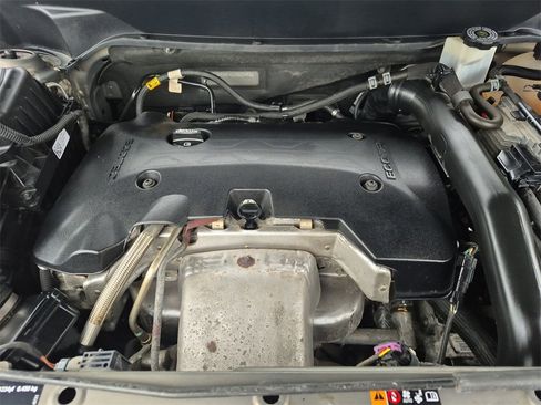 Used 2018 Chevrolet Equinox Premier image 34