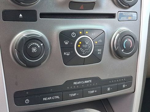 Used 2015 Ford Explorer 4WD image 17