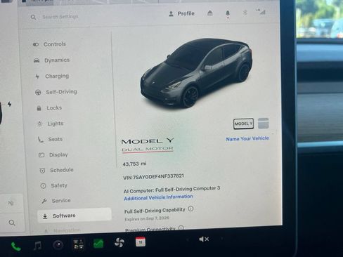 Used 2022 Tesla Model Y Performance AWD/4WD image 11