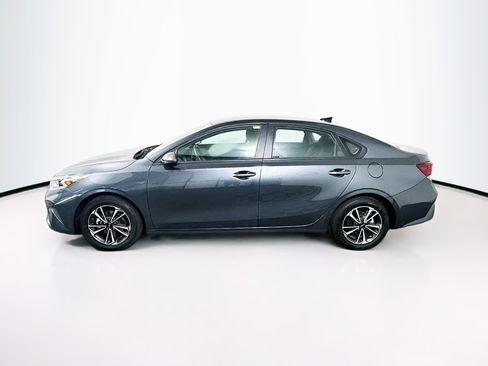 Used 2024 Kia Forte LXS image 4