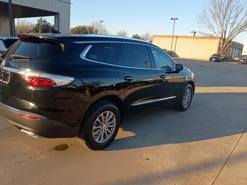 Used 2024 Buick Enclave Premium image 9
