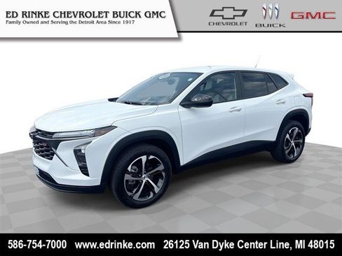 Certified 2024 Chevrolet Trax RS w/ Driver Confidence Package FWD image 1