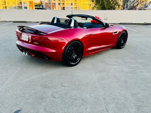 Used 2017 Jaguar F-TYPE S image 10