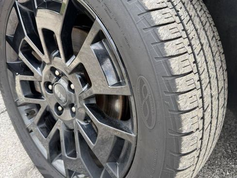 Used 2021 Kia Telluride EX w/ EX Premium Package AWD/4WD image 5