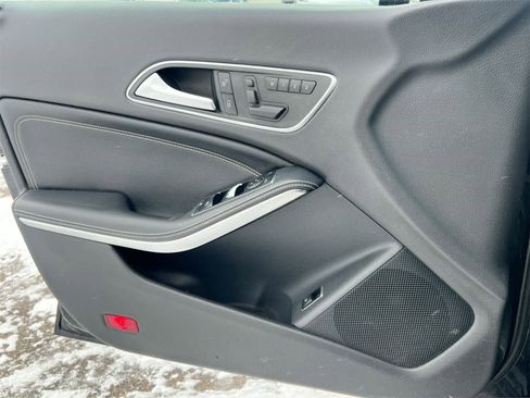 Used 2015 Mercedes-Benz CLA 250 4MATIC image 28