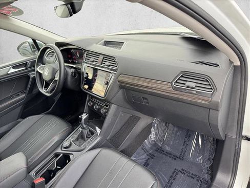 Used 2024 Volkswagen Tiguan Wolfsburg Edition image 20