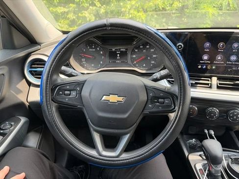 Used 2026 Chevrolet Trax LS FWD image 14