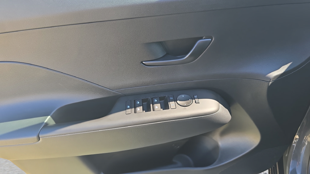 New 2027 Hyundai Kona SEL Sport FWD image 16