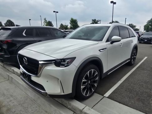 Used 2024 MAZDA CX-90 Plug-In Hybrid w/ Premium Plus AWD/4WD image 11