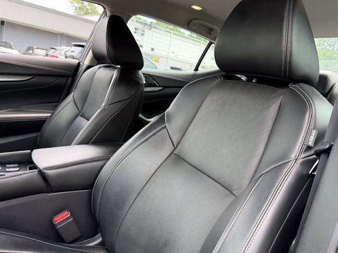 Used 2019 Nissan Maxima 3.5 SV w/ Floor Mat Group FWD image 9