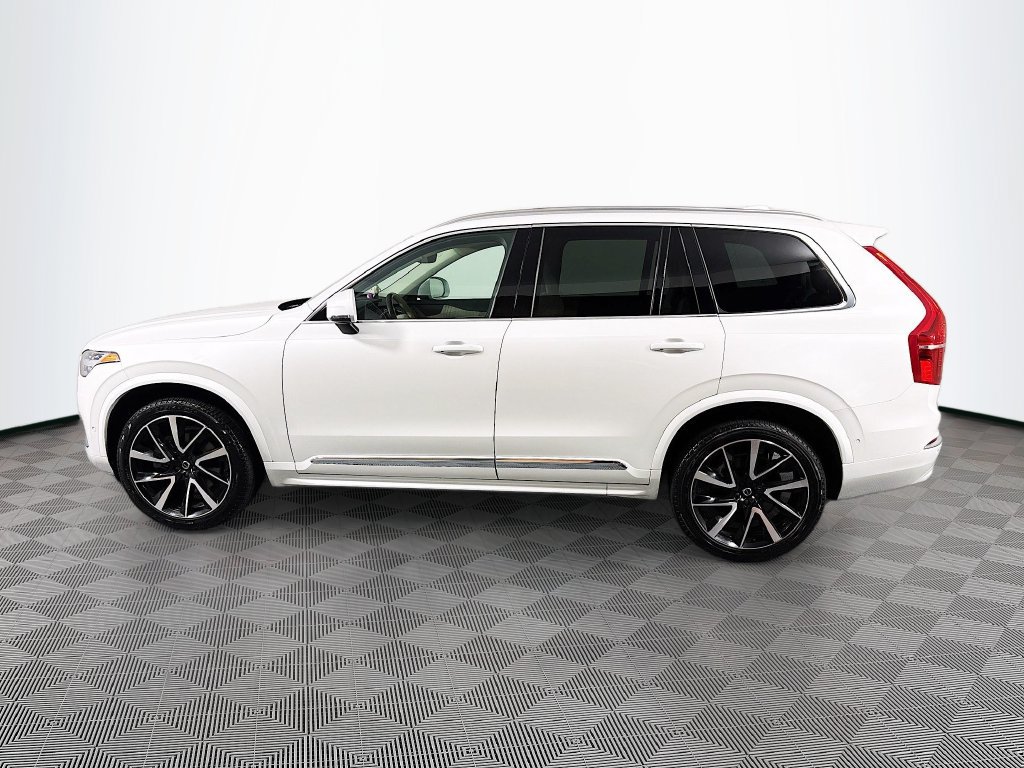Used 2024 Volvo XC90 B6 Plus AWD/4WD image 4