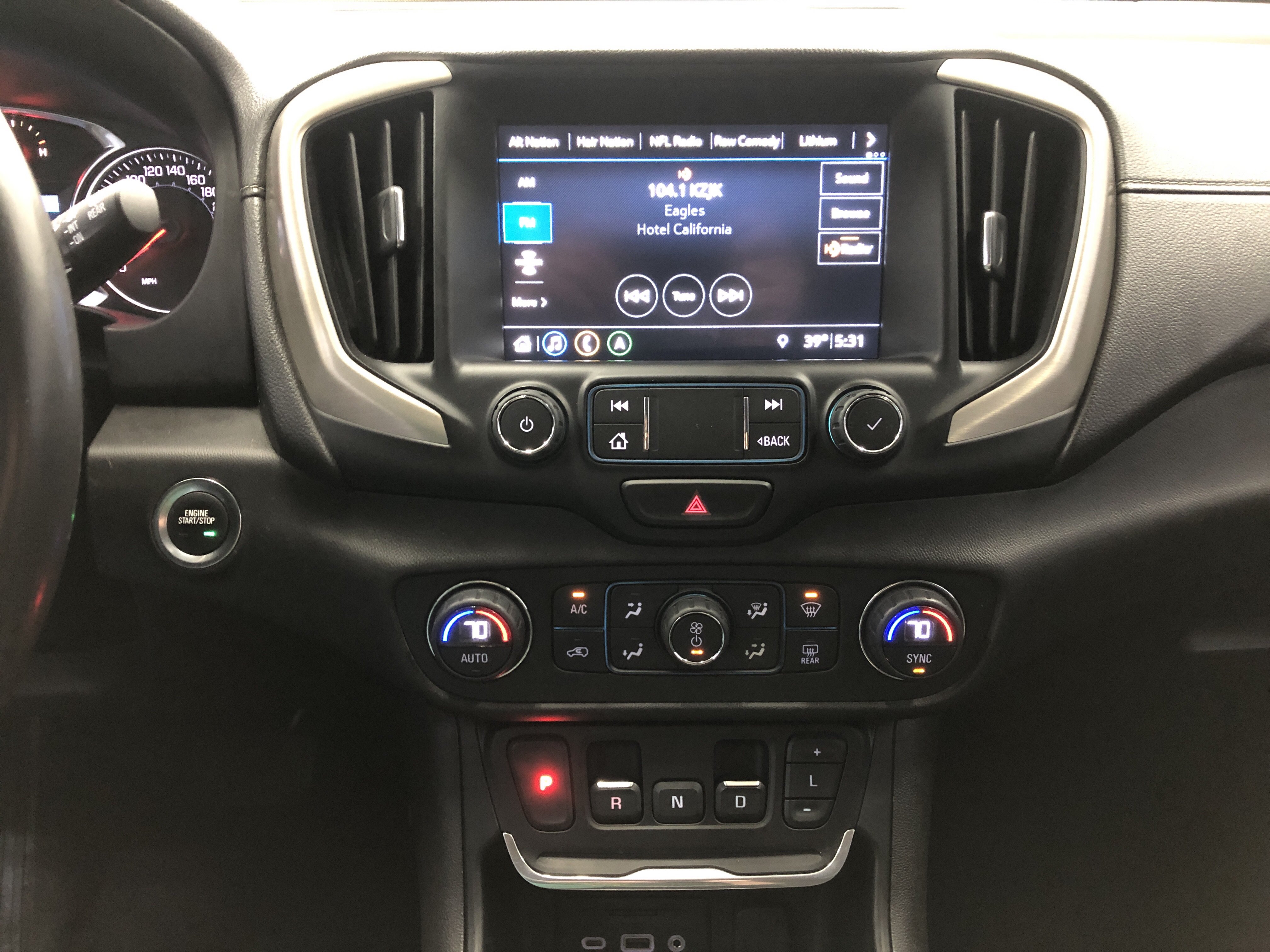 Used 2020 GMC Terrain Denali w/ GMC Pro Grade Package AWD/4WD image 22