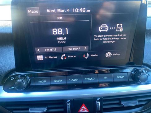 Used 2023 Kia Forte LX image 15