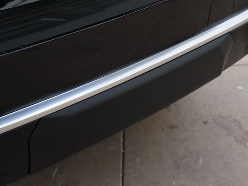 New 2026 GMC Yukon XL Denali w/ Denali Reserve Package image 17