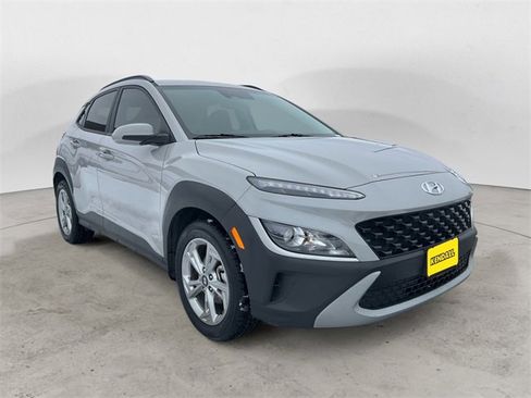 Used 2022 Hyundai Kona SEL image 7