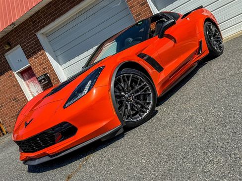 Used 2019 Chevrolet Corvette Z06 w/ Battery Protection Package image 8