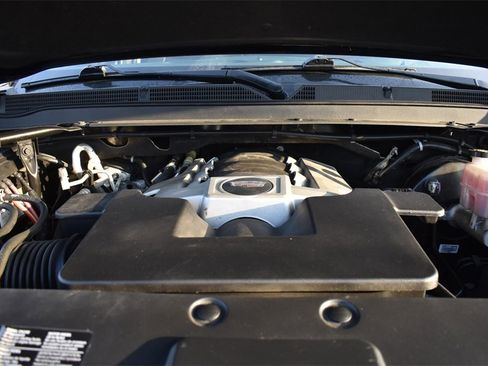 Used 2020 Cadillac Escalade Platinum image 43