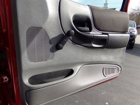 Used 2005 Ford Ranger XLT image 54