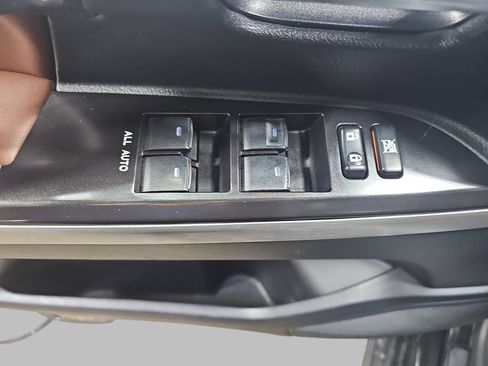 Used 2016 Toyota Land Cruiser AWD/4WD image 34