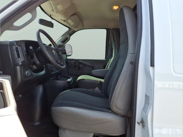 Used 2021 Chevrolet Express 2500 w/ Driver Convenience Package RWD image 12