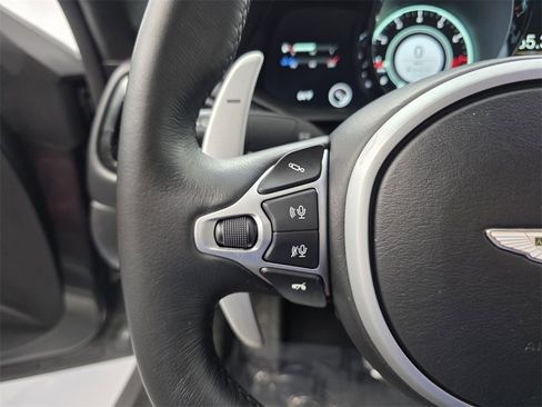 Used 2019 Aston Martin V8 Vantage Coupe image 18