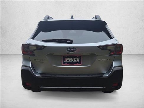 Certified 2025 Subaru Outback Premium image 6