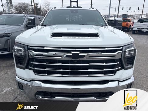 Certified 2024 Chevrolet Silverado 3500 LTZ w/ LTZ Plus Package image 2