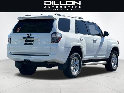 Used 2023 Toyota 4Runner SR5 Premium w/ Moonroof Package AWD/4WD image 4