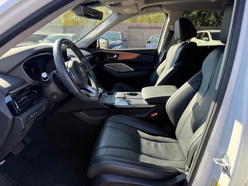 Used 2022 Acura MDX FWD w/ Technology Package image 13