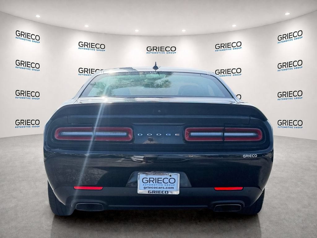 Used 2022 Dodge Challenger R/T Scat Pack RWD image 6