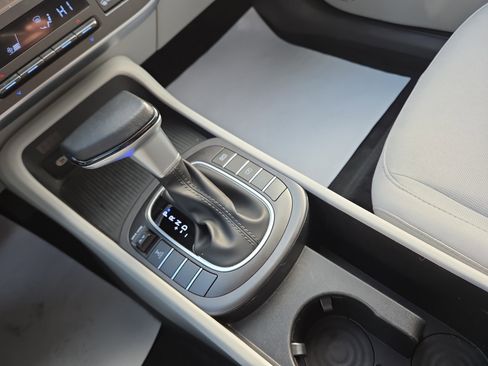 Certified 2025 Hyundai Kona SEL image 23