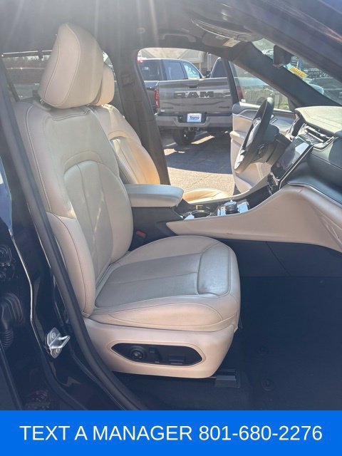 Used 2023 Jeep Grand Cherokee L Limited w/ Luxury Tech Group II AWD/4WD image 14