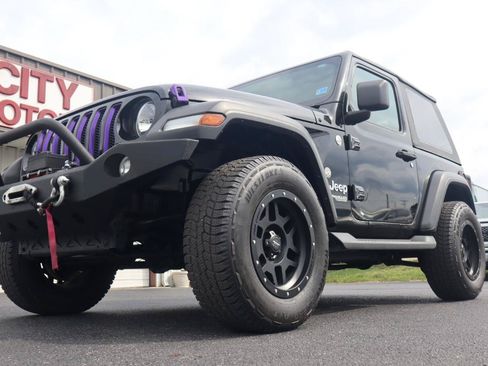 Used 2020 Jeep Wrangler Sport AWD/4WD image 16