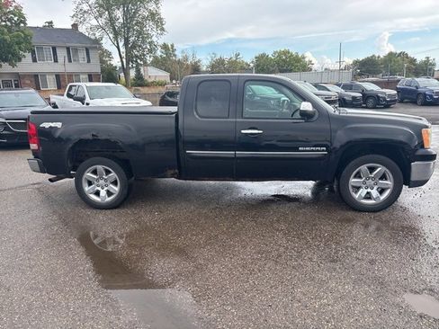 Used 2012 GMC Sierra 1500 SLE image 2