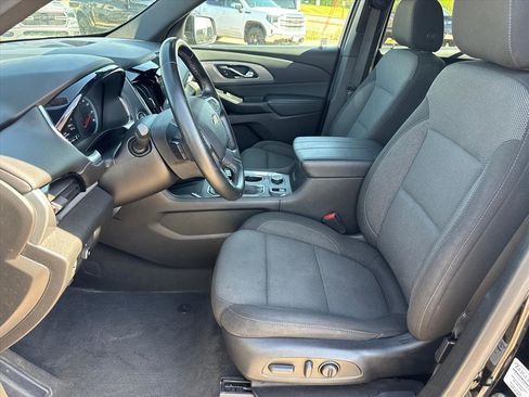 Used 2023 Chevrolet Traverse LT FWD image 8