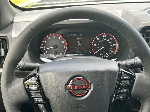 New 2026 Nissan Frontier PRO-4X w/ Pro-4x Convenience Package AWD/4WD image 18