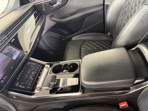 Used 2023 Audi SQ8 Premium Plus w/ Executive Package image 17