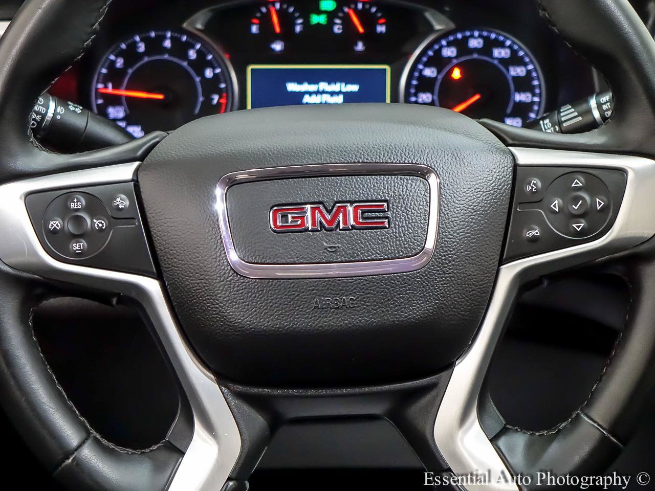 Used 2023 GMC Acadia SLT FWD image 19