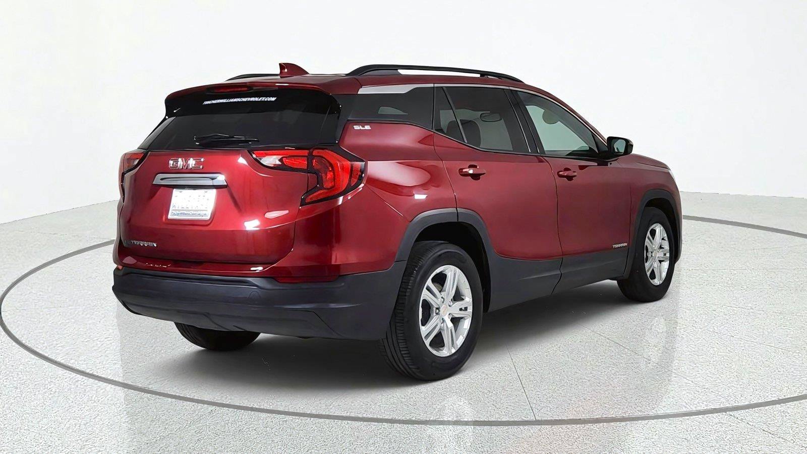 Used 2019 GMC Terrain SLE w/ Driver Convenience Package FWD image 6