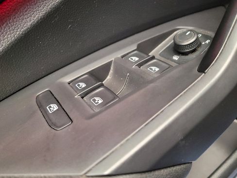 Used 2019 Volkswagen Jetta GLI Autobahn image 27