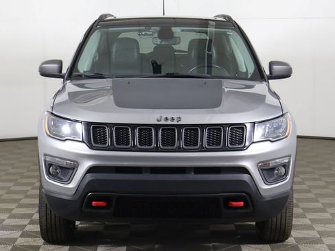 Used 2020 Jeep Compass Trailhawk w/ Leather Interior Group AWD/4WD image 10