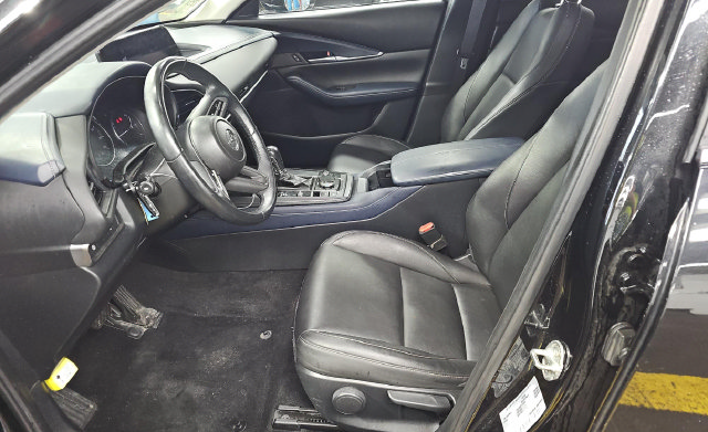 Used 2020 MAZDA CX-30 AWD w/ Select Package image 4