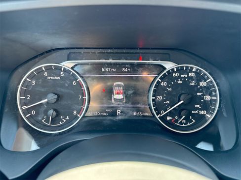 Used 2023 Nissan Rogue SV w/ SV Premium Package image 11